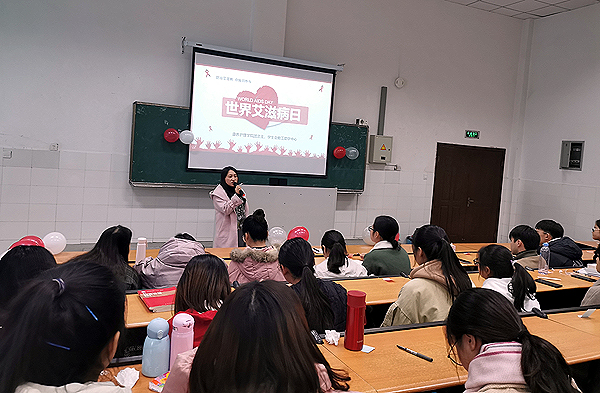 老师总结发言.jpg 老师总结发言.jpg